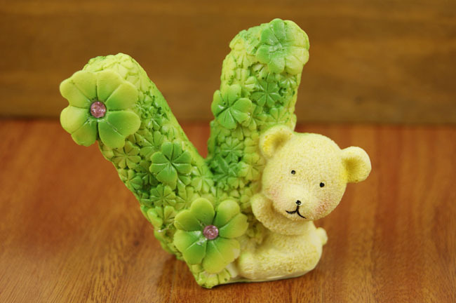 h1017 sf-love四叶草小熊树脂摆件 工艺品摆设创意家居装饰品精品