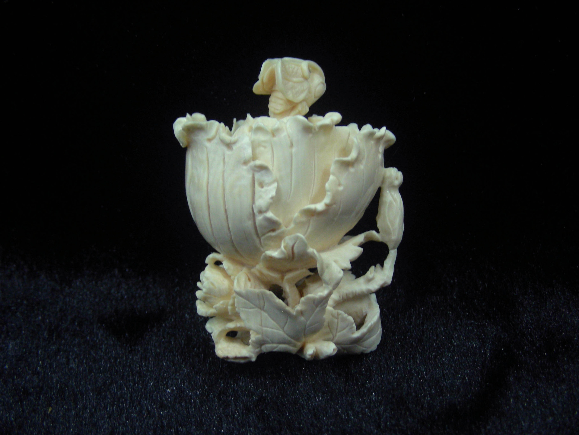 恒艺 猛犸牙雕小摆件 鼻烟壶精品 13w334 玫瑰