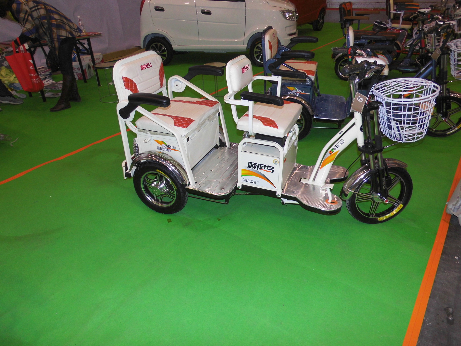 2014郑州新能源电动三轮车展会完美闭幕