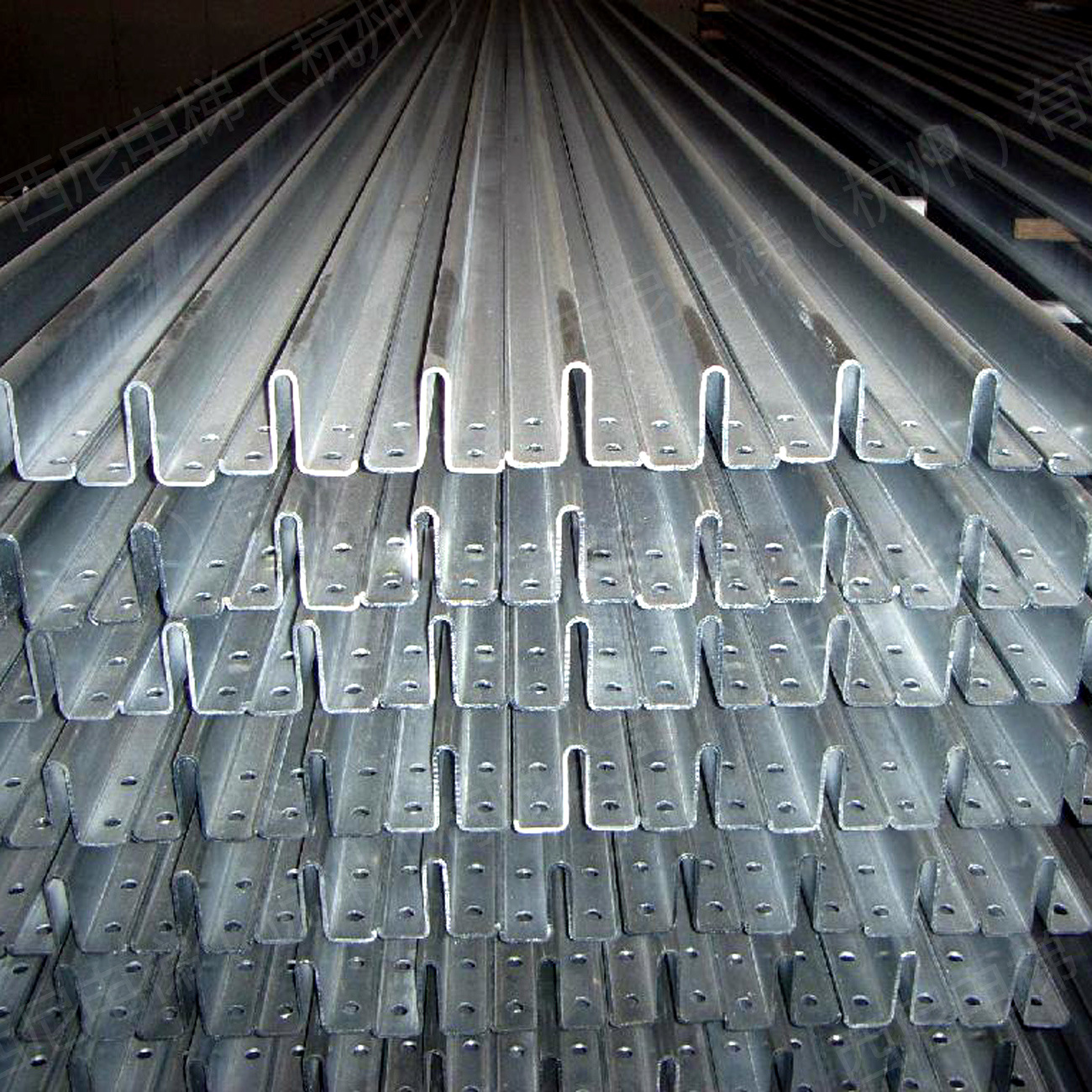 供应西尼电梯|直梯设备|tk5a导轨|西尼电梯直梯tk5a导轨厂家直销