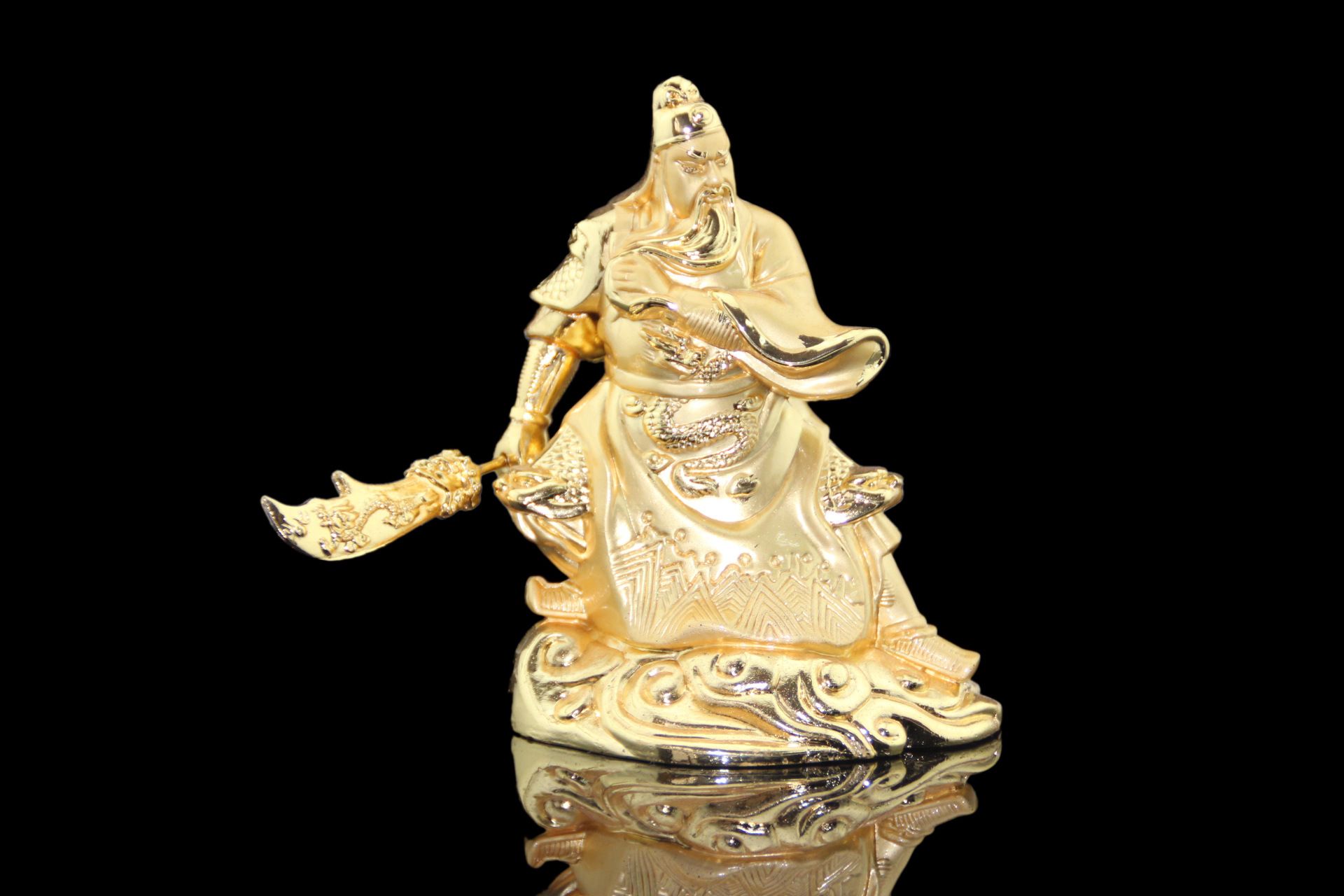 批发镀金关羽汽车香水座 大刀关公香水座 车用内饰