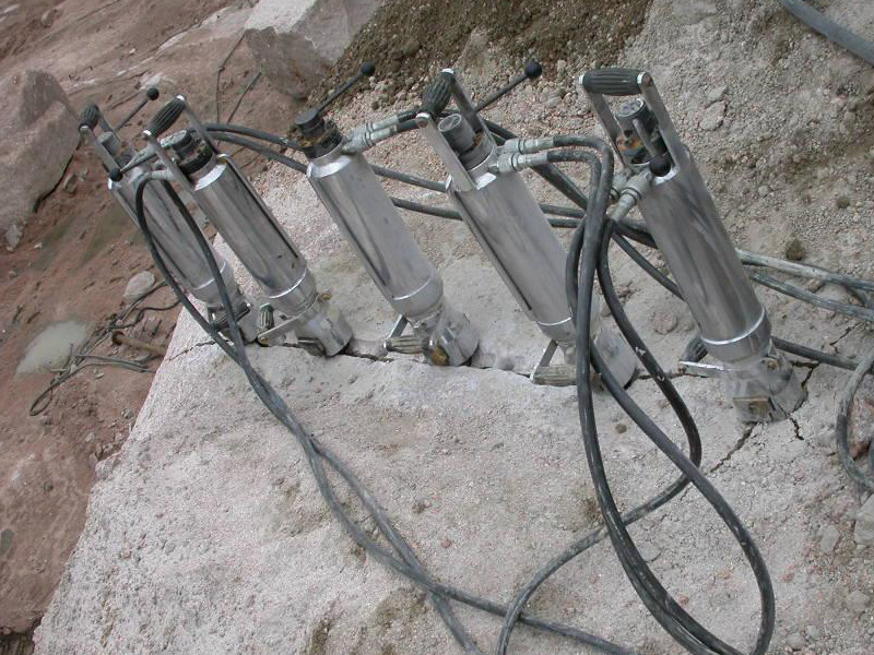 液压岩石分裂机 液压岩石分裂器 液压岩石劈石机劈石器