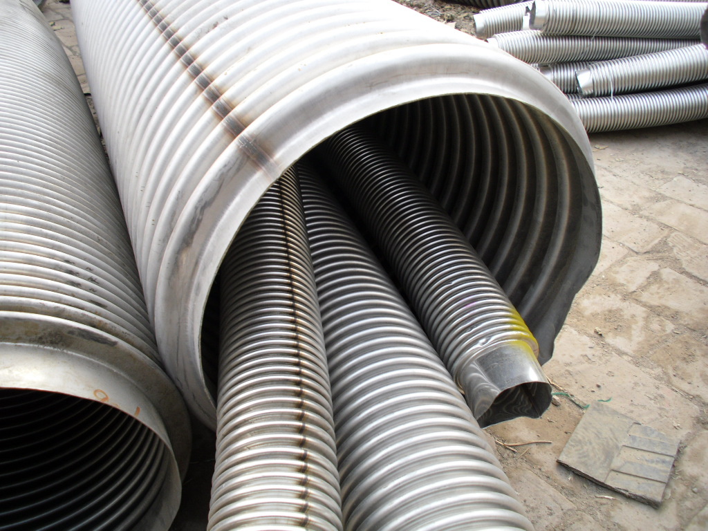 供应金属软管 不锈钢波纹金属软管 特氟龙软管