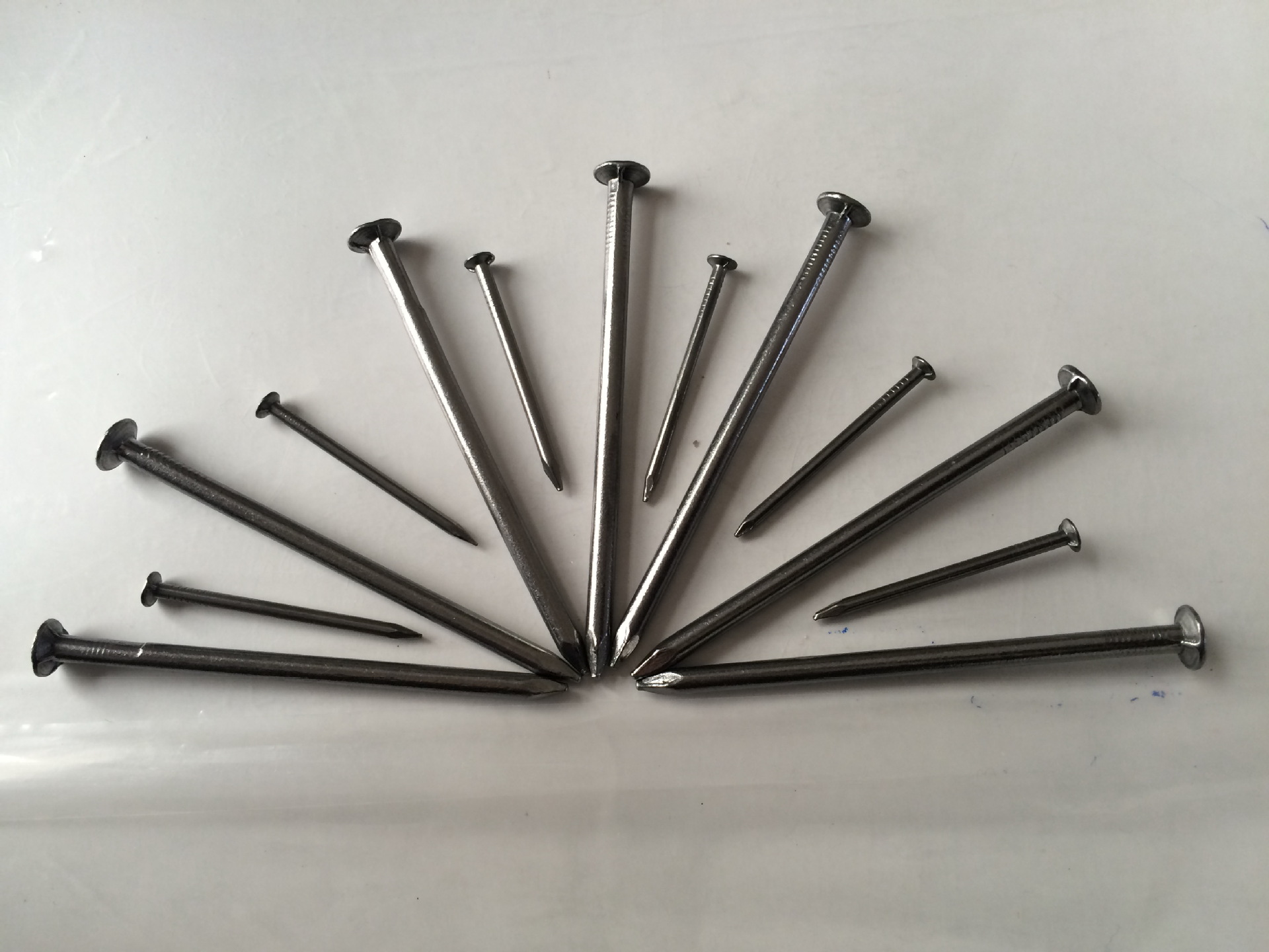 供应五莲富业制品厂瓦楞钉 普通铁钉 钉子 搓丝钉 油毡钉