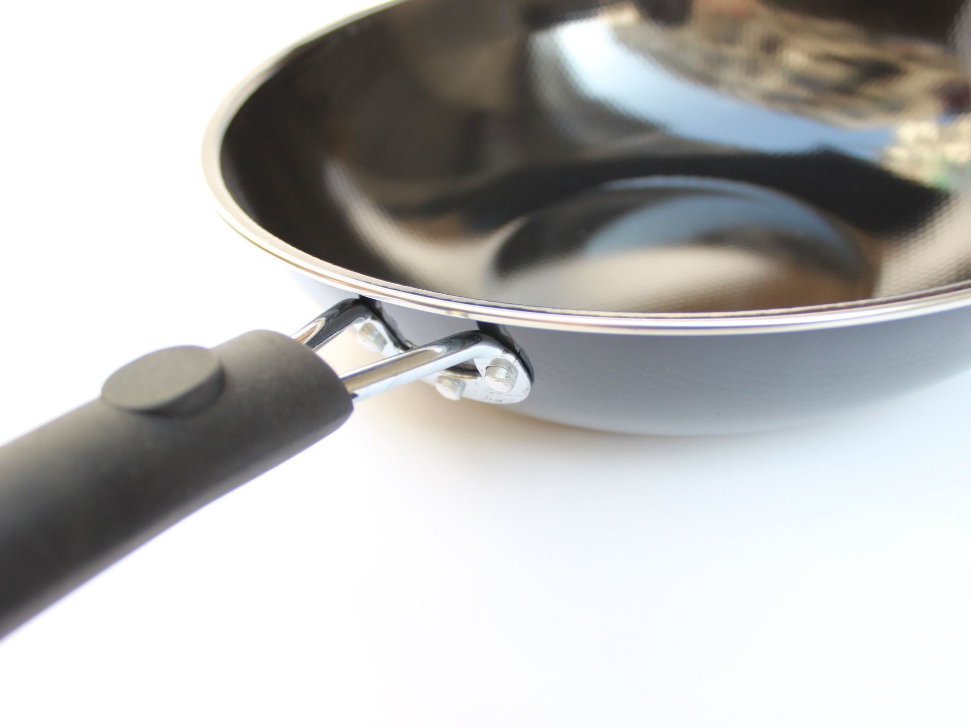 厂家直销搪瓷炒锅锅 特价炒锅专用电磁炉炒菜锅 价廉物美!