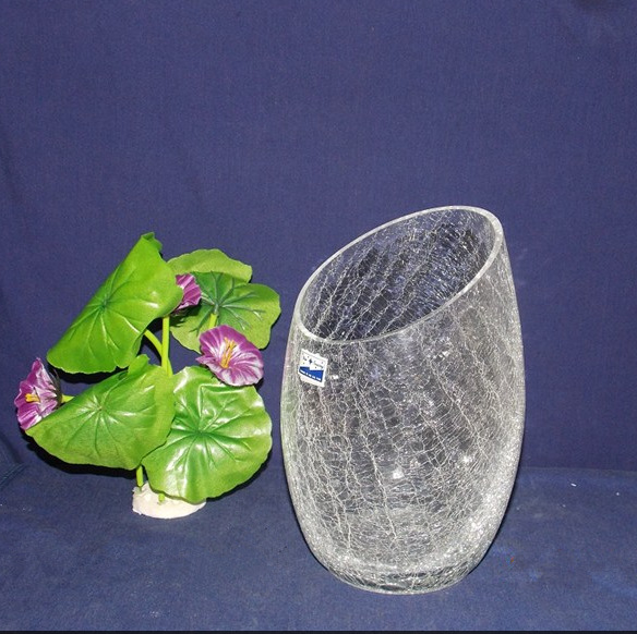 玻璃工艺品 花瓶 公司简介:麦华工艺品有限公司位于浙江义乌小商品