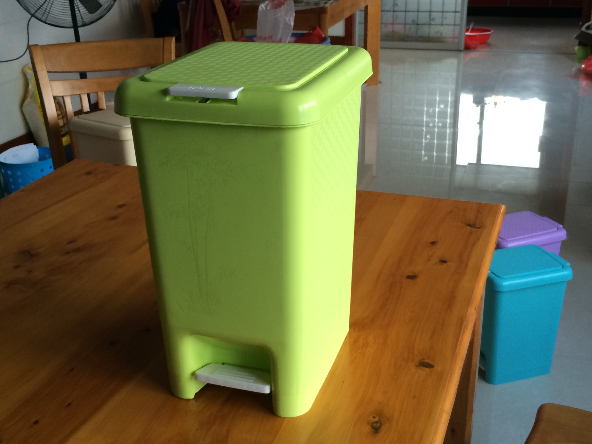 家用垃圾桶_供应家用垃圾桶,时尚印花手嗯脚踏两用垃圾桶 - 阿里巴巴