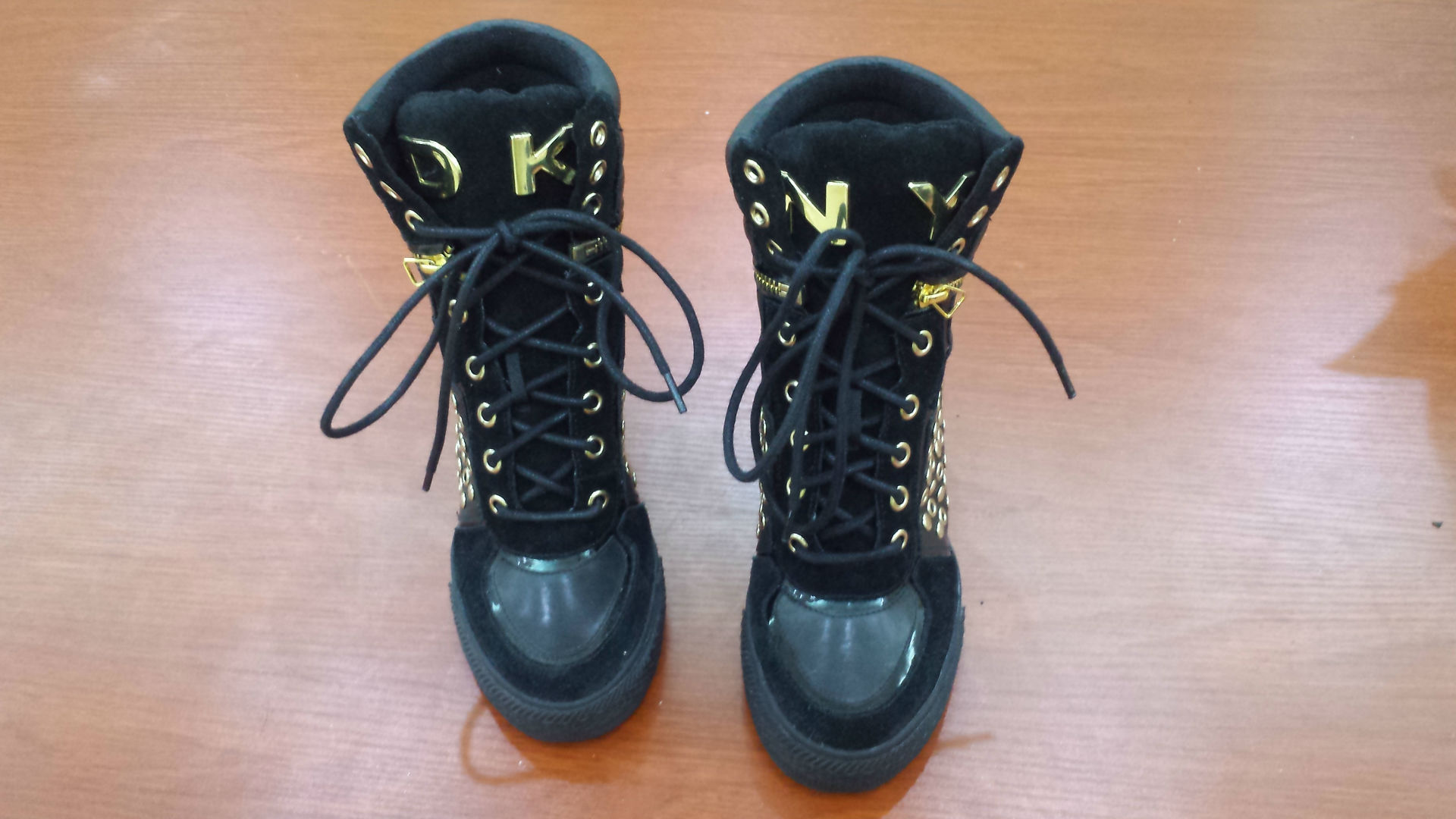 山东原单鞋子生产厂家电话是多少(山东原单鞋子生产厂家电话)