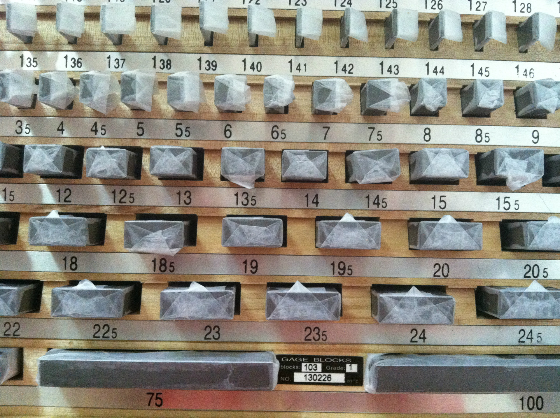 游标卡尺：精准测量的基石