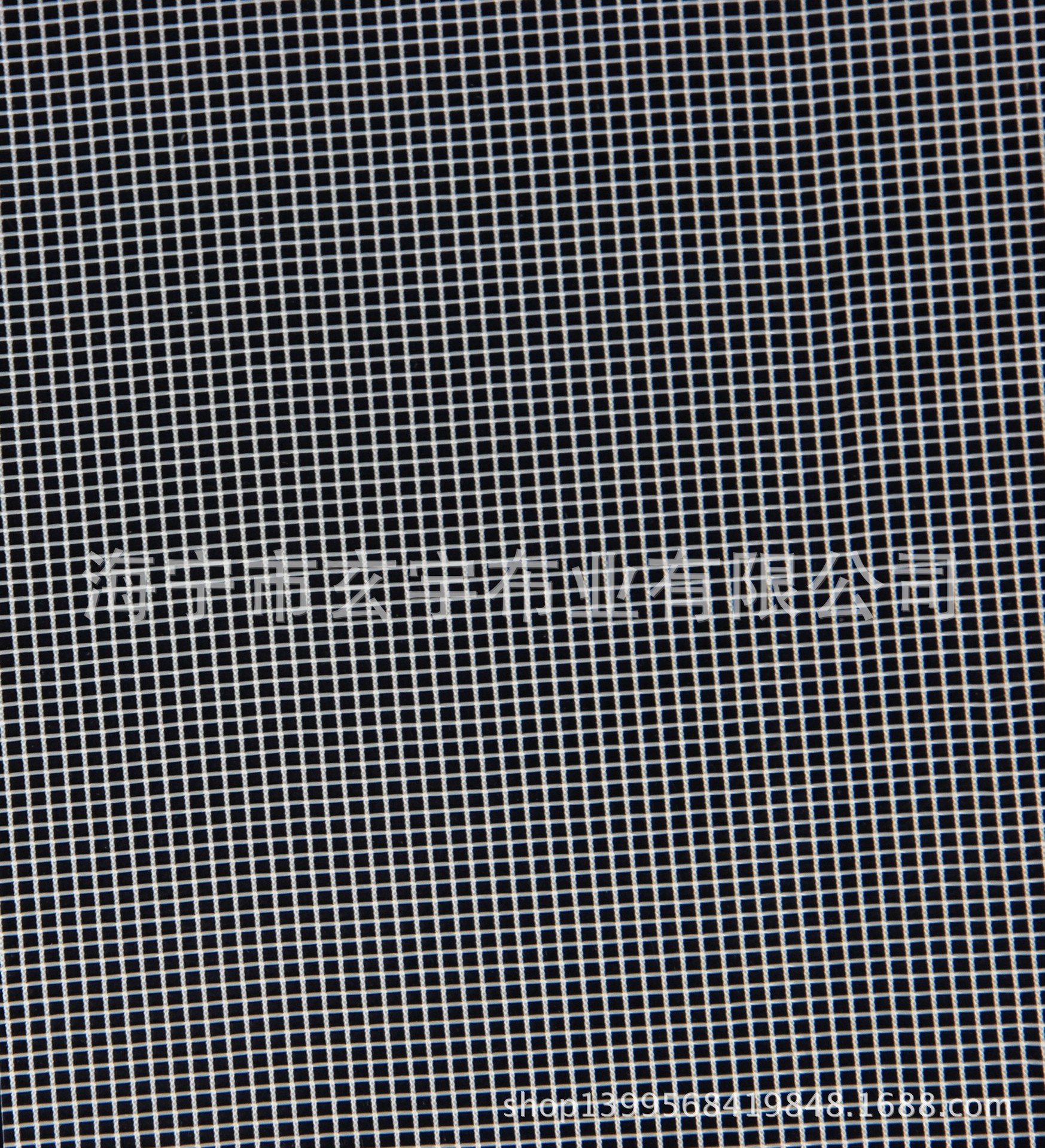 生产优质pvc小方格透明夹网布,化装袋,文件袋,手袋箱包用布