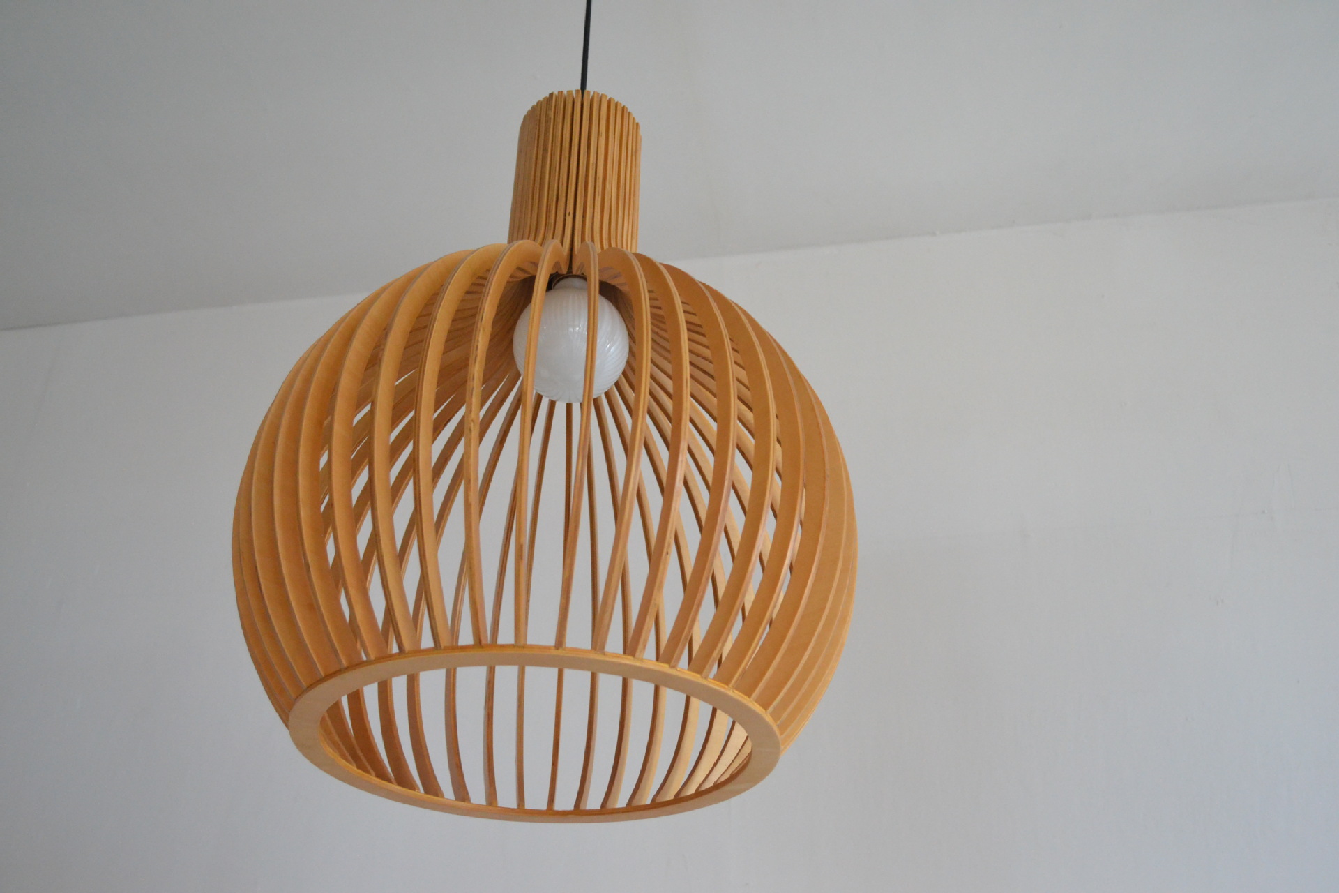 木质创意餐厅吊灯 古镇热销个性原木色木制灯饰现代简约实木吊灯