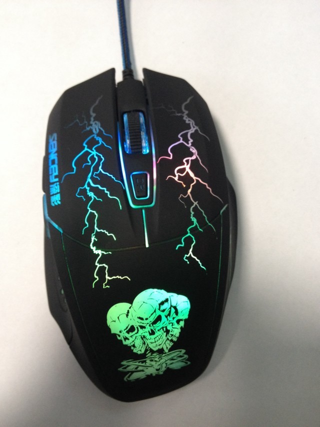 深彩骷髅战将d6 镭雕呼吸透光 usb游戏专用有线鼠标 lol电竞鼠标