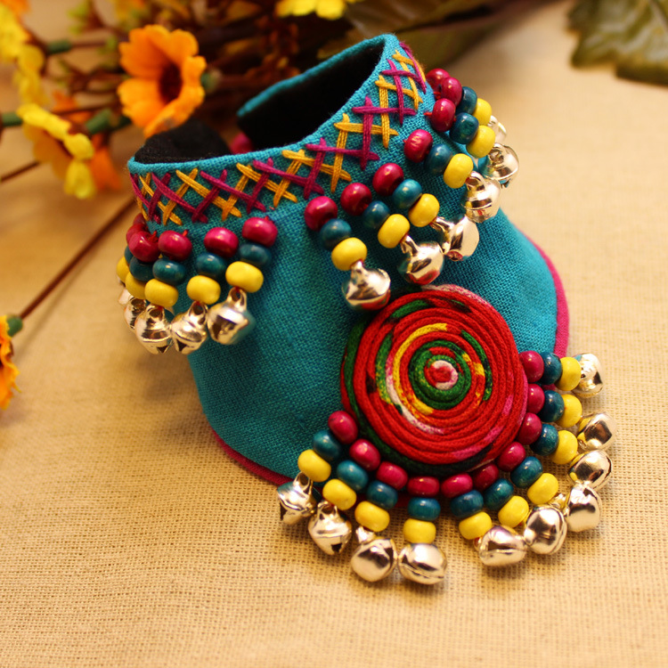 纯手工民族风手链 原创饰品 布艺凸形铃铛手镯
