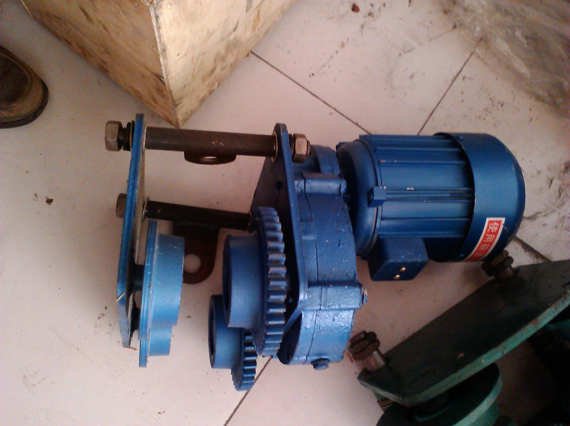 工字钢行走小车380v电动行走