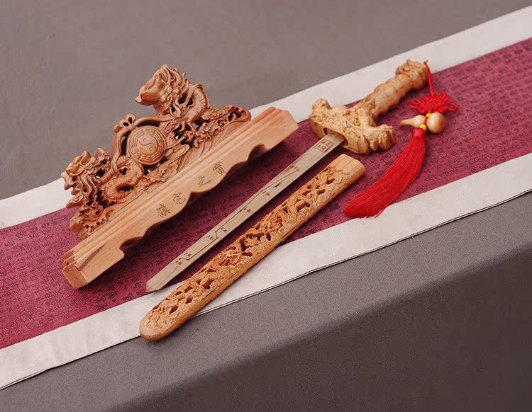 48cm卧式镂空精雕桃木剑 优质高档辟邪桃木剑