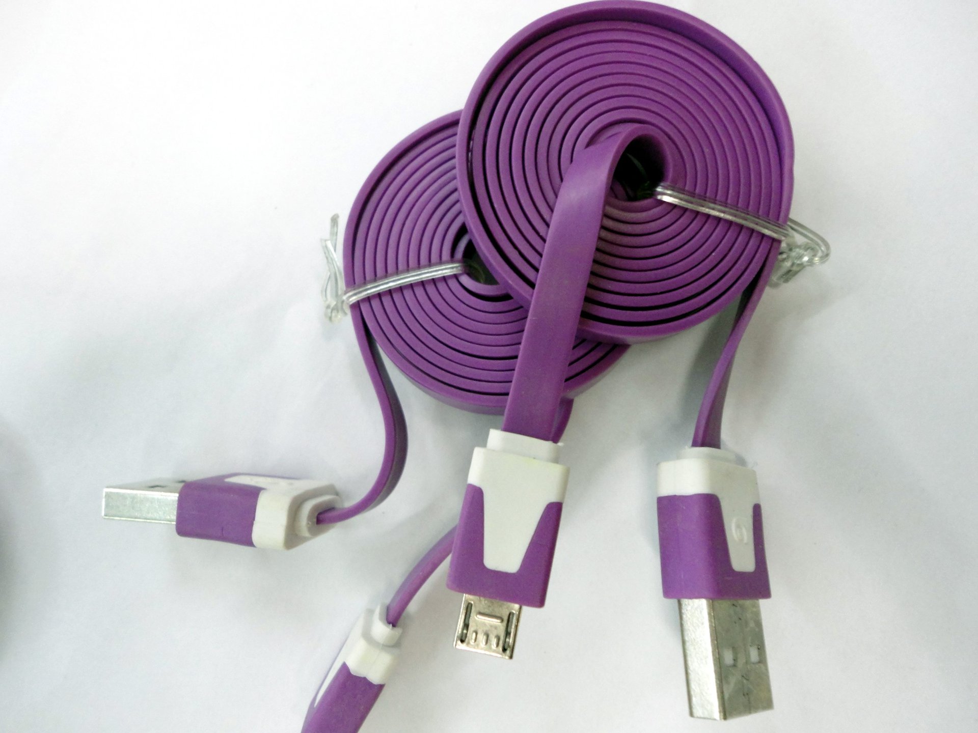 羊年工厂供应 安卓手机紫色面条数据线 micro5数据线