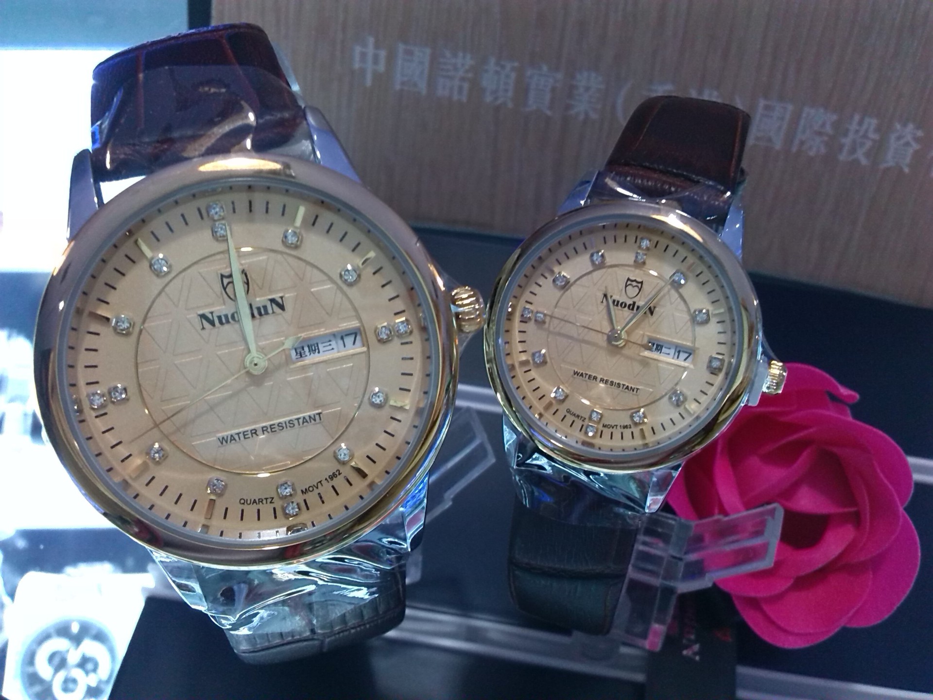 批发男女情侣款手表正品诺顿皮带表真皮防水西铁城机芯一件代发