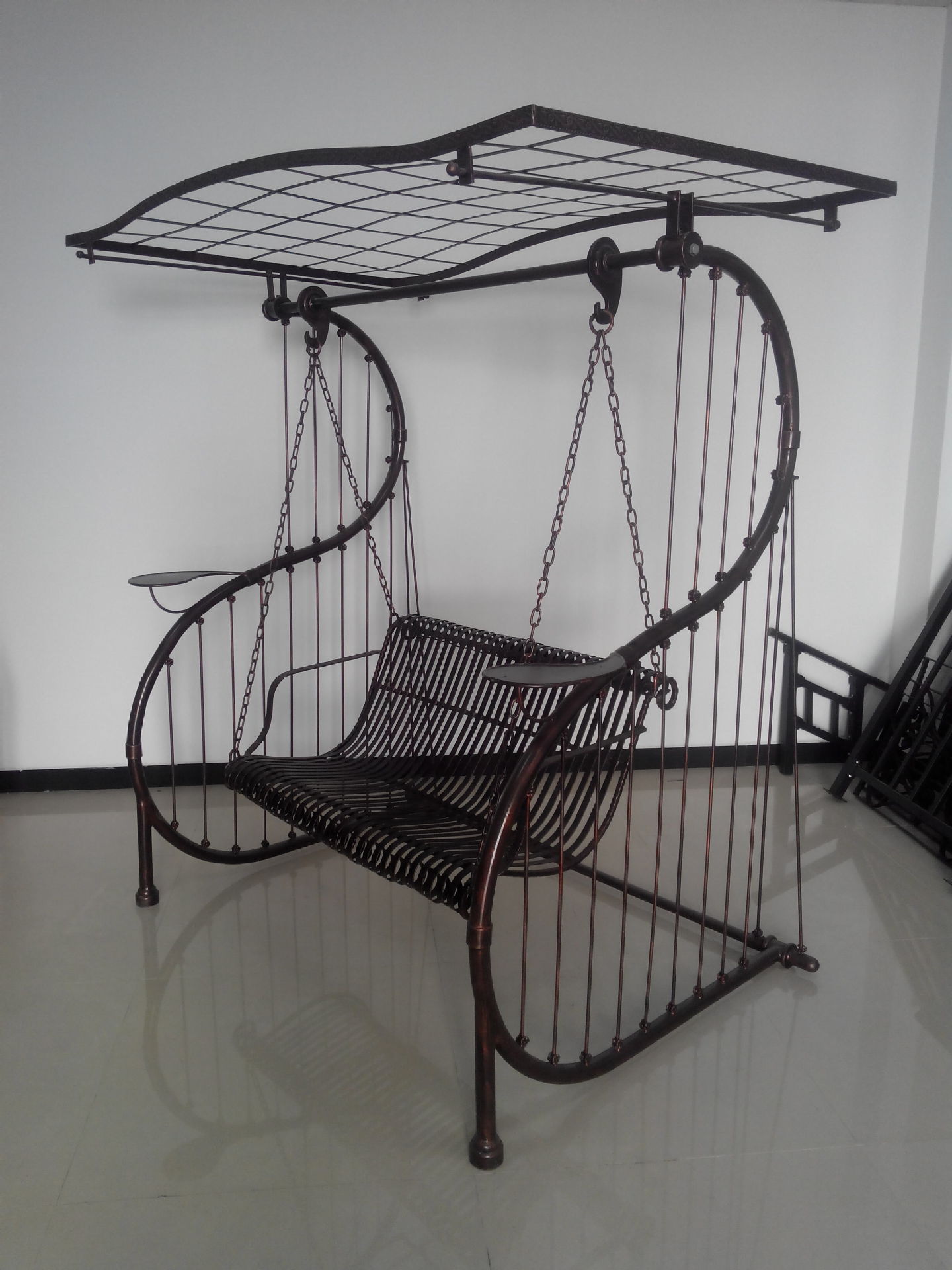厂家直销经典铁艺摇椅