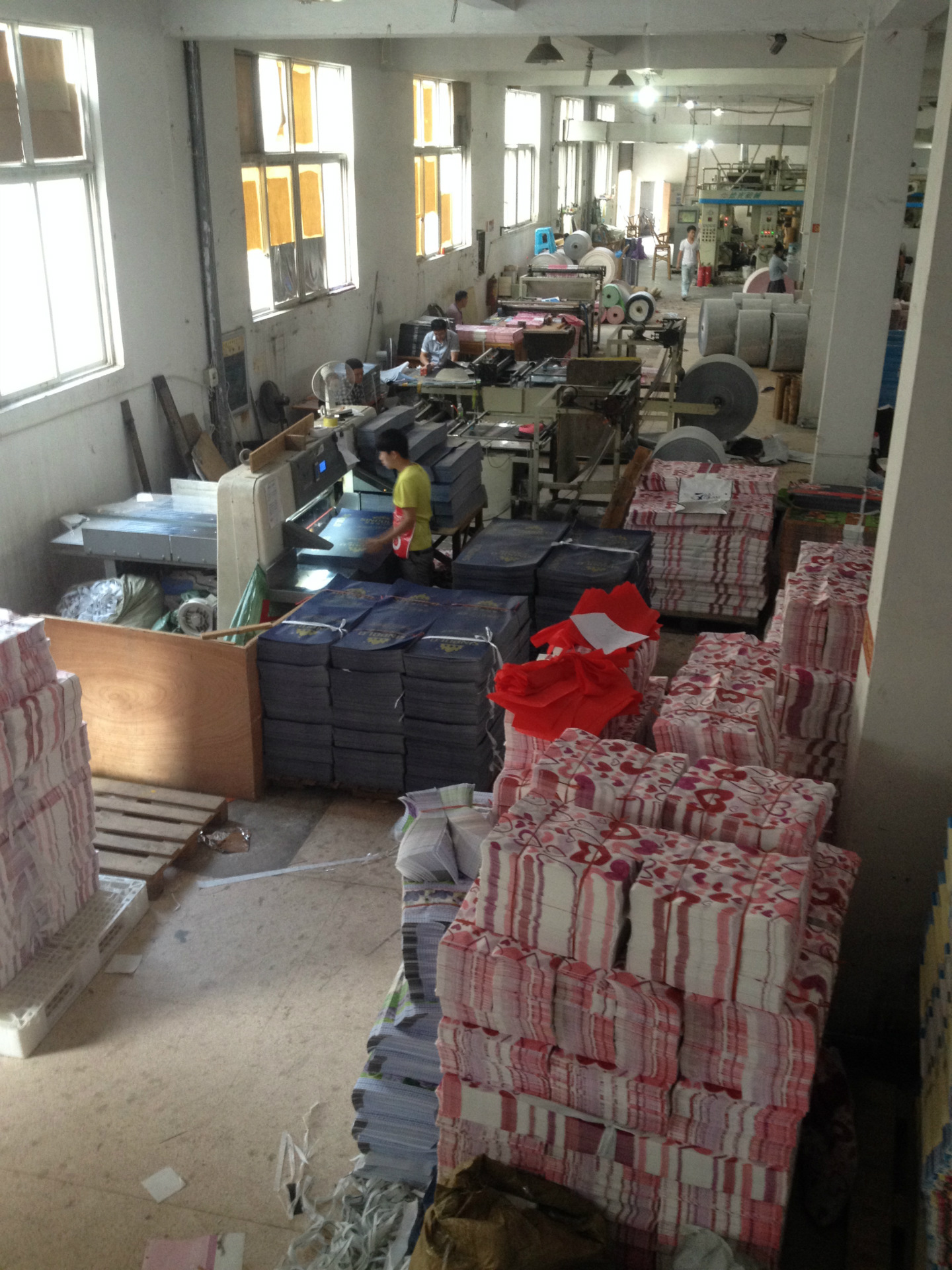 加厚一次性纸杯定做环保广告纸杯定制批发9盎司设计制作印刷