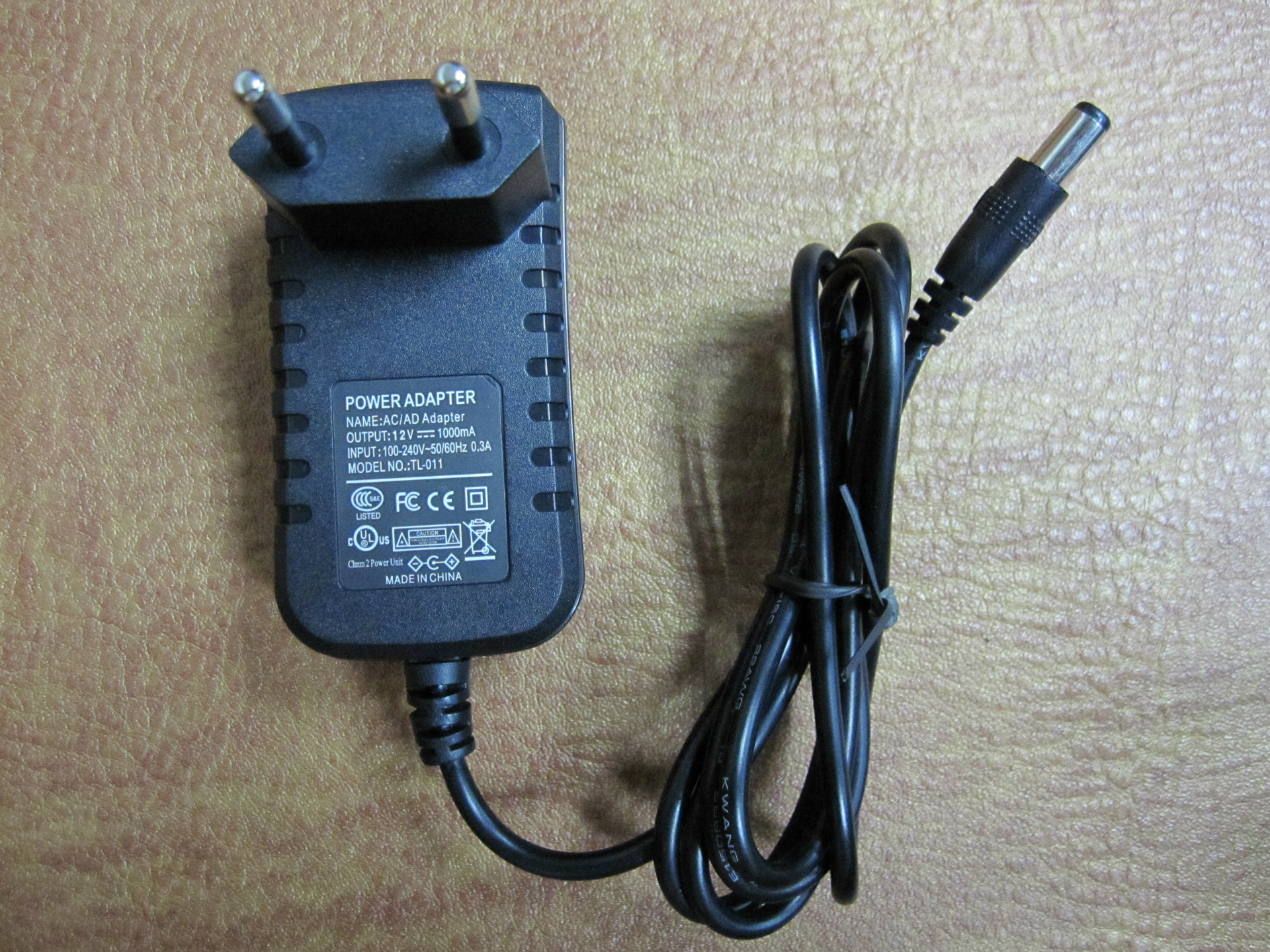 供应12v1a美规插墙式电源适配器,安防摄像机电源,led灯条电源