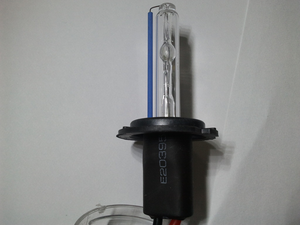 供应ac交流hid灯泡 h7 12v35w氙气灯灯泡