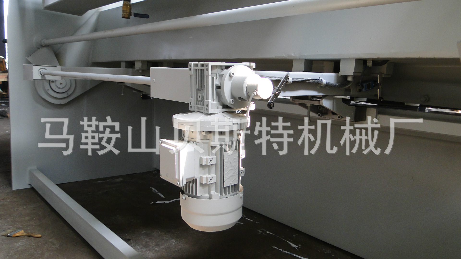 安徽产品253200液压摆式剪板机数控剪板机你