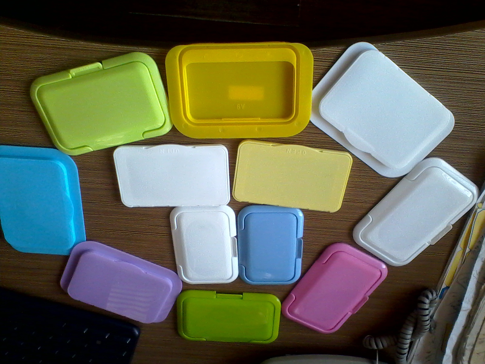 80片湿巾盖 湿纸巾塑料翻盖 厂家生产