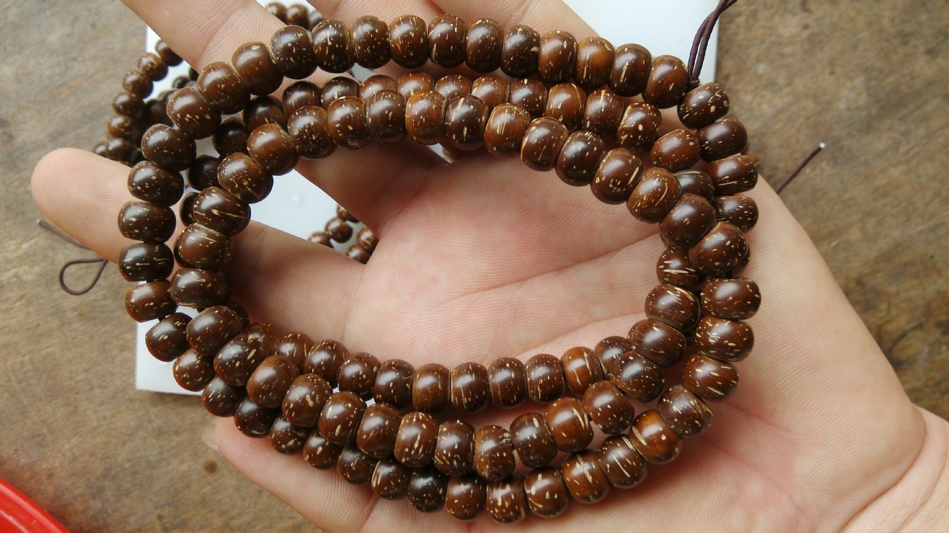 2014 手工打磨原色椰壳108链9*6.5厚