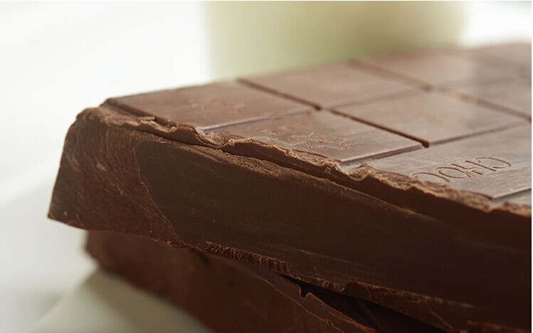 厂家直供单a级巧克力大板烘焙diy冰淇淋冷食饼店原料巧克力酱