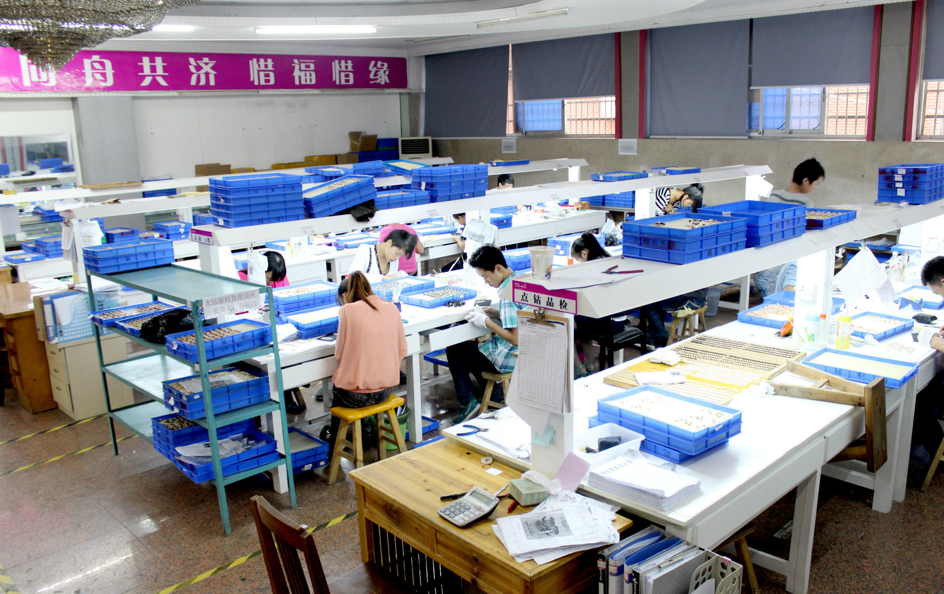 【铂莉诗高档电镀18k真金保色不过敏 韩版镶钻皇冠项链】浙江金华铂莉