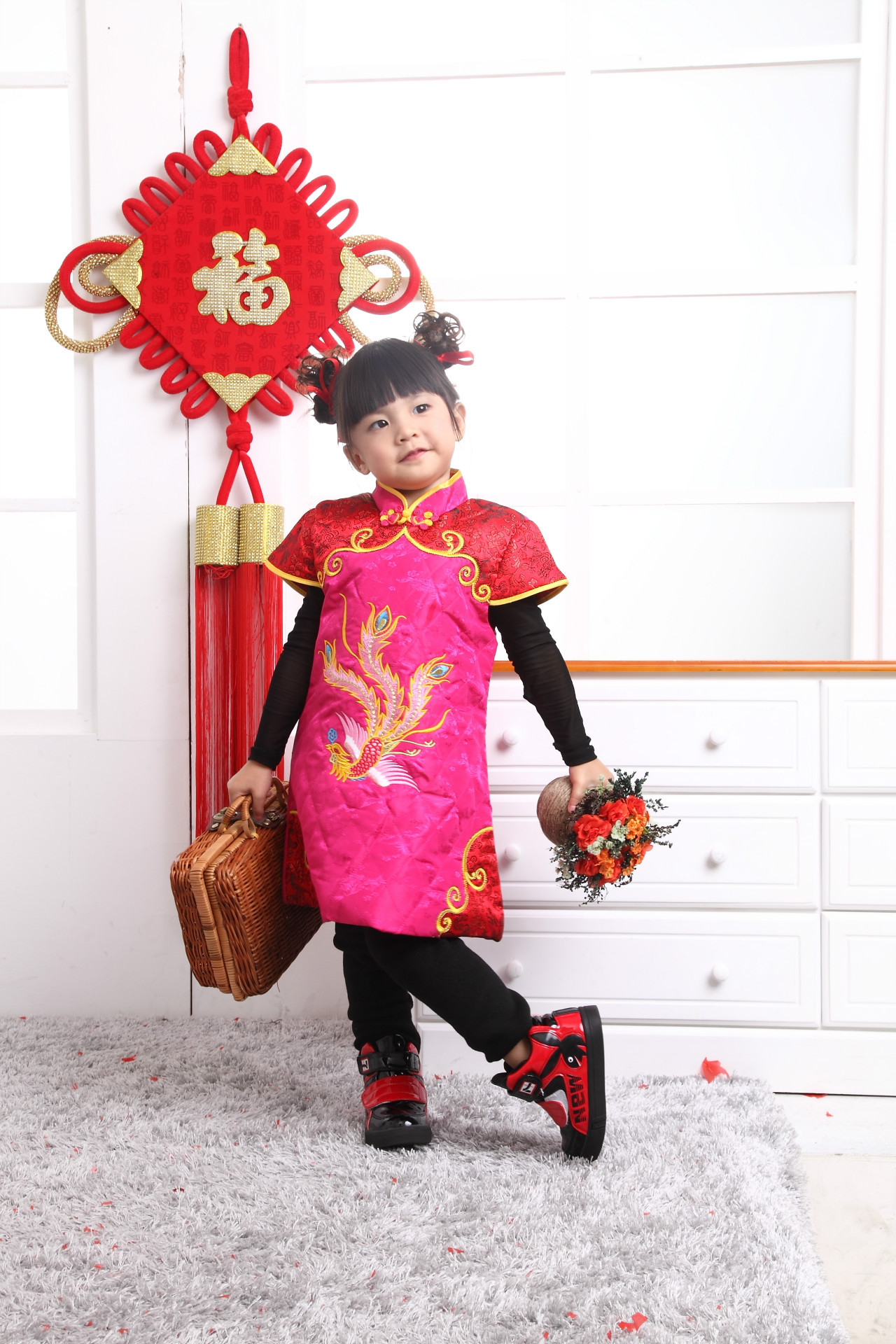 2014冬季新款童装 中国风凤凰绣花图案格格装女童加厚连衣裙图片_3