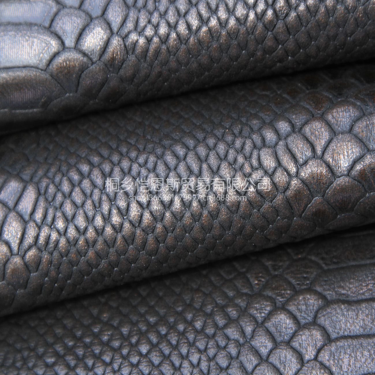 厂家直销皮毛一体服装革 蟒蛇纹羊剪绒毛革两用