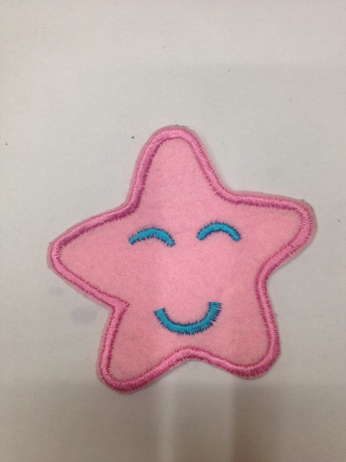 厂家直销 星星的微笑布贴 绣花背胶贴布 电脑刺绣 可定做图案