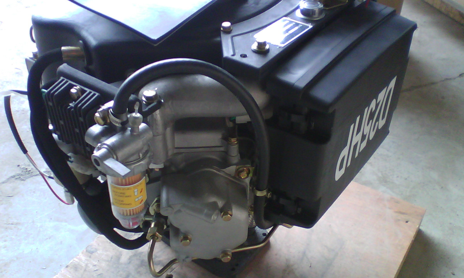 江苏南通25马力 军工品质 款 小型风冷双缸柴油发动机 立轴输出价格