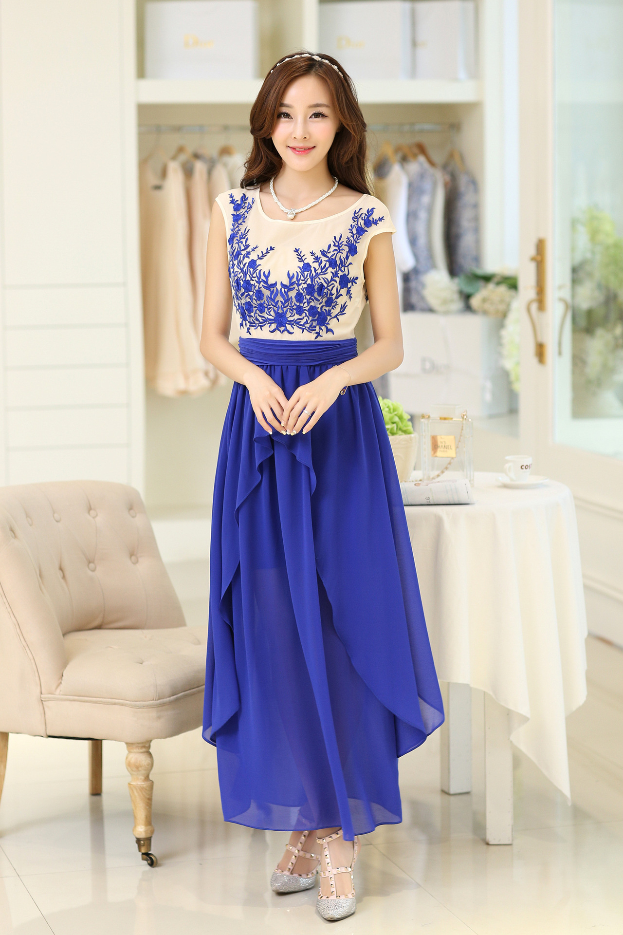 2014夏季新款品牌连衣裙 韩版雪纺连衣裙 大码女装刺绣长裙批发