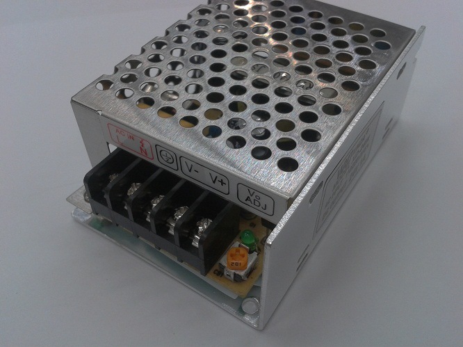 8a 25w开关电源铝壳 硬灯条led电源直流变压器 监控电源