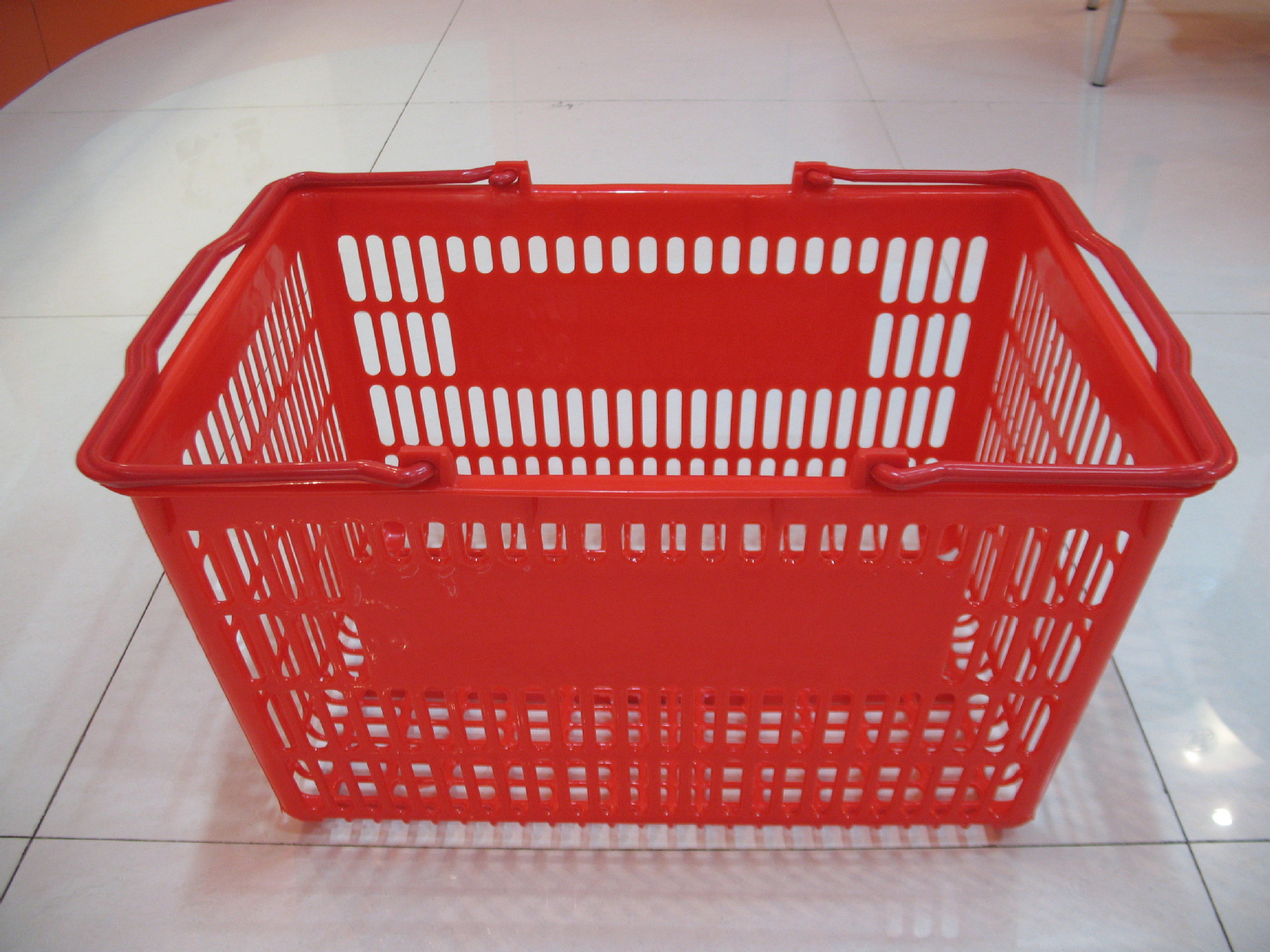 商用购物篮 红色塑料提菜篮 大号网眼超市手提篮 塑料篮子批发