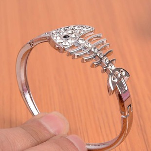 p1232 鱼骨头手镯 合金电镀镶钻手镯 时尚情侣男女手镯手环批发
