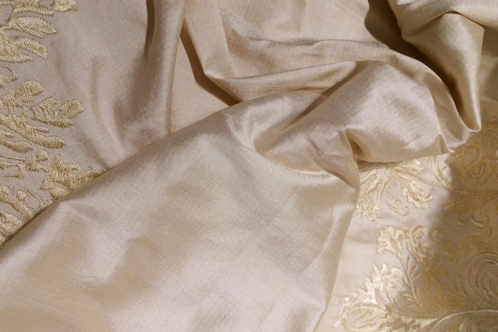 色织双宫绸厂家疙瘩绸面料供应商100%真丝旗袍面料可零售批发