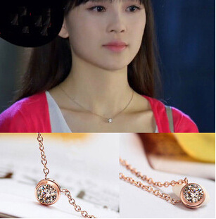 何以笙箫默唐嫣同款项链女短款韩国单钻赵默笙镀18k玫瑰金项饰