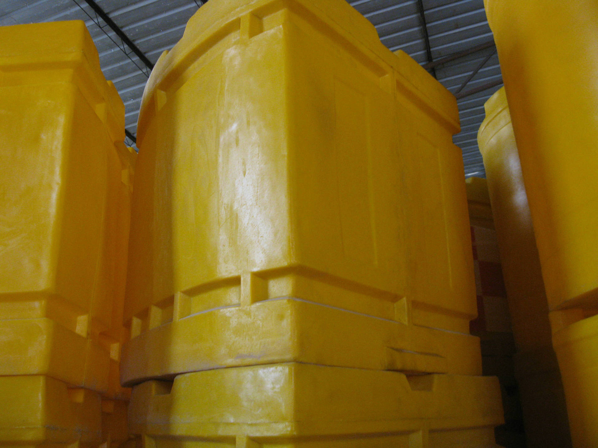 塑料防撞桶 滚塑船型安全桶 高速匝道防撞专用90*90cm 三段式水马