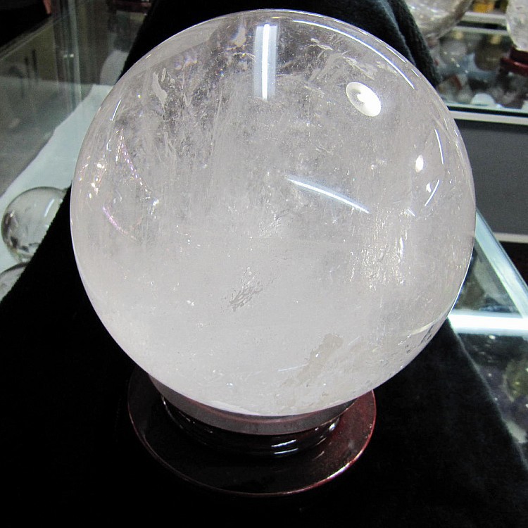 特价售天然白水晶球摆件 11.5kg