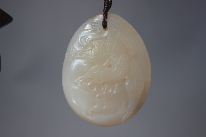 昌化鸡血石荔枝冻挂件带水草-龙凤呈祥(wsdsgj-8)