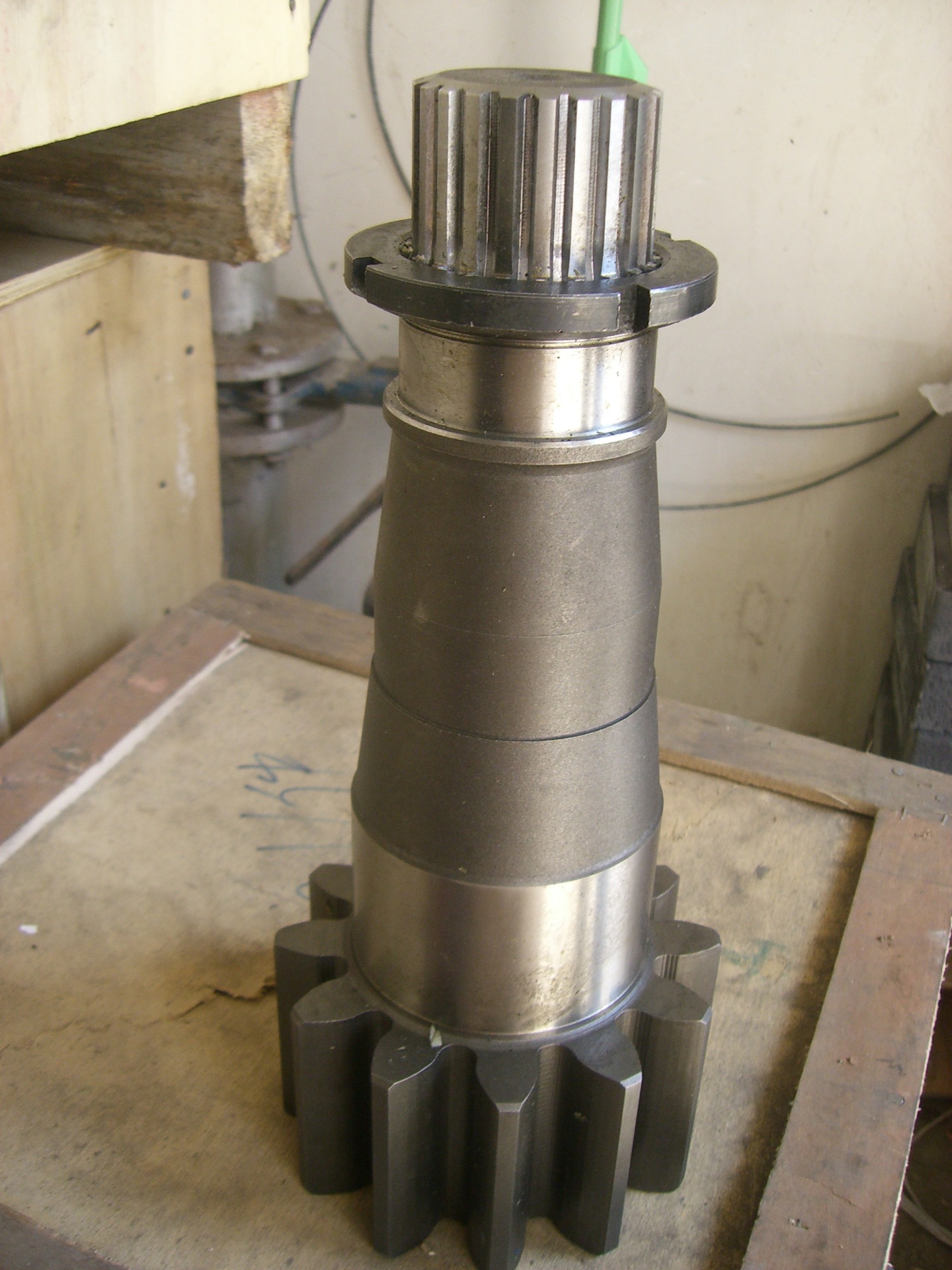 塔式起重机配件竖轴图片,塔式起重机配件竖轴图片大全,沈阳富源工程