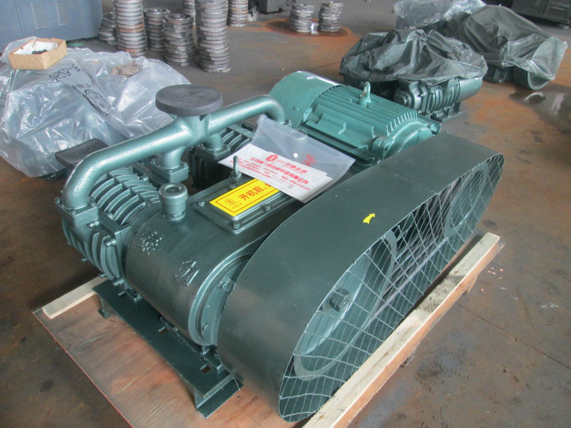 泰力牌散装水泥罐车摆式空压机12/2(双缸电机组)