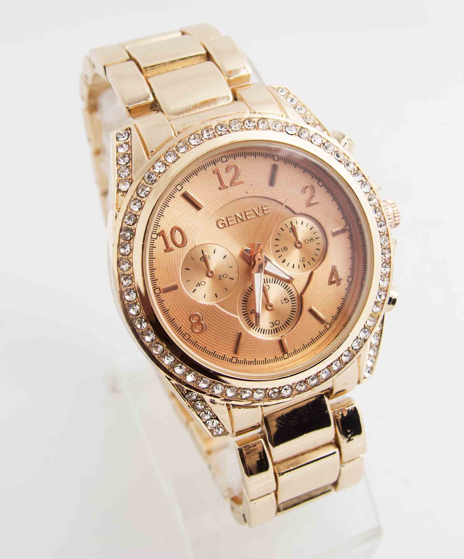 geneva 日内瓦时尚男士镶钻三眼钢带商务休闲石英手表