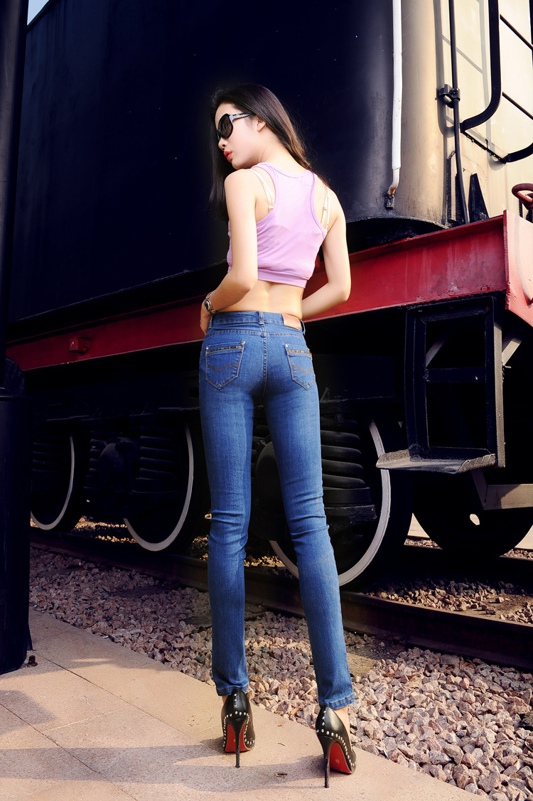 供应h81005#[2014]大码牛仔裤 女装新春版 韩版牛仔裤 修身牛仔裤女