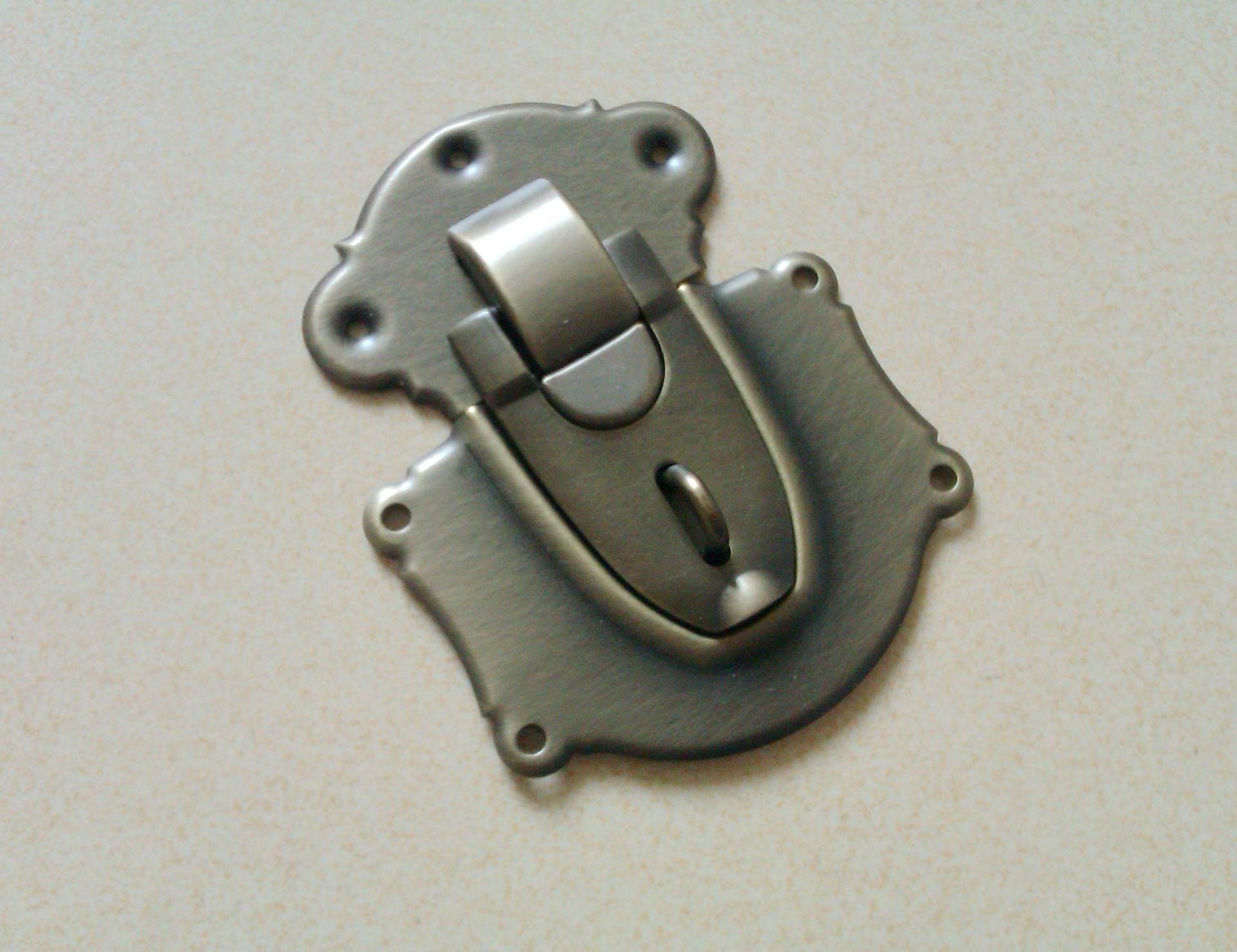 厂家生产五金配件 锁扣 价格优惠 款式新颖 高档插锁