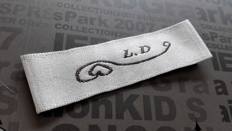 服装商标_制作灰色织唛 领标织标任意颜色 服装定制 - 阿里巴巴