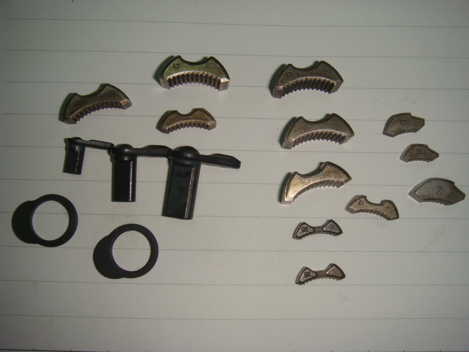 快脱双向棘轮扳手配件(拨片)